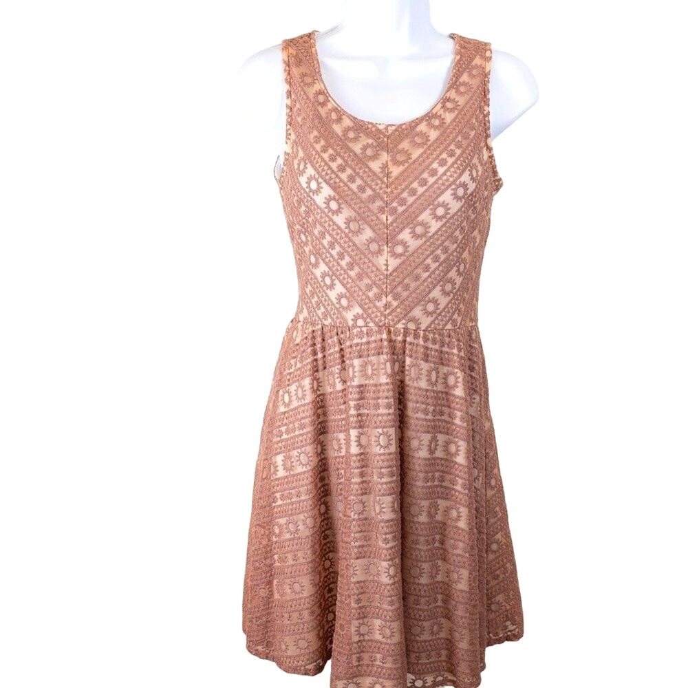 Doe & Rae Mauve Lace Fit & Flare Dress | Women’s Small